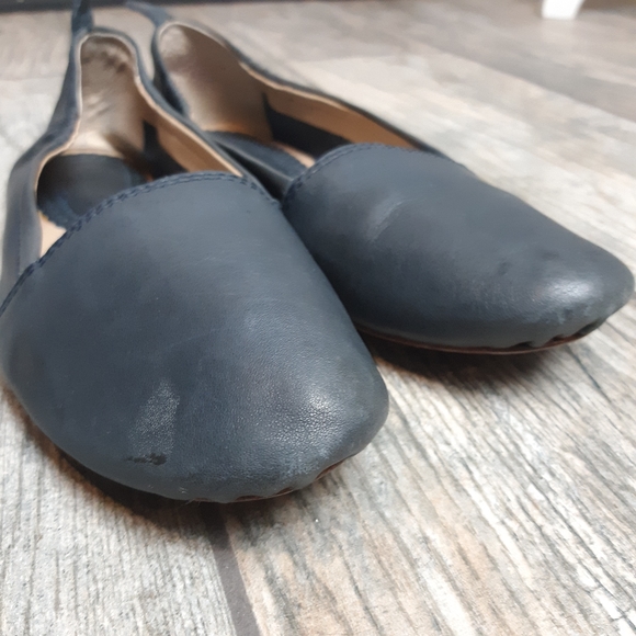 4/$25 LaTigo Leather Flats - Picture 2 of 5